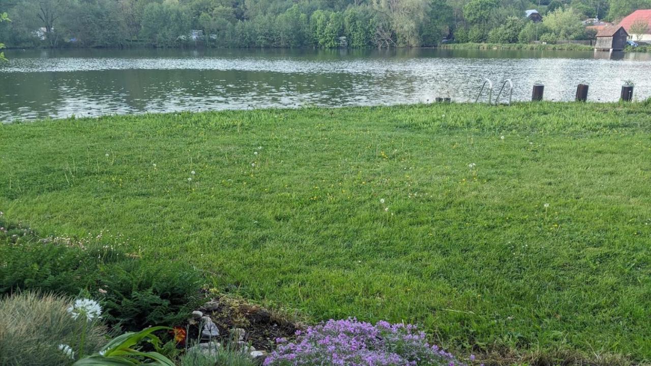 Chalupa U Rybnika Strehom Dolní Bousov Zewnętrze zdjęcie